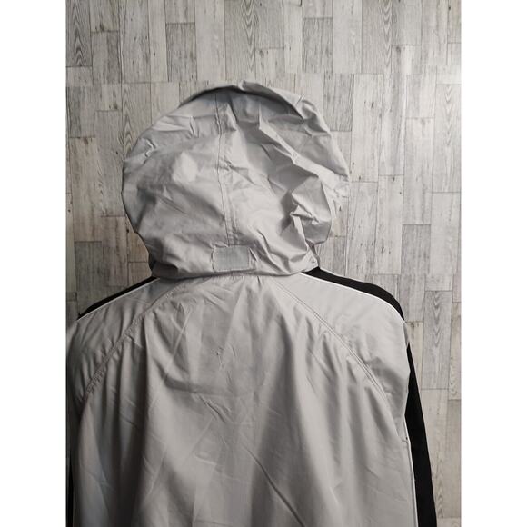 Champs Sports Men's gray and black hooded with pockets windbreaker Size Large - Picture 4 of 12